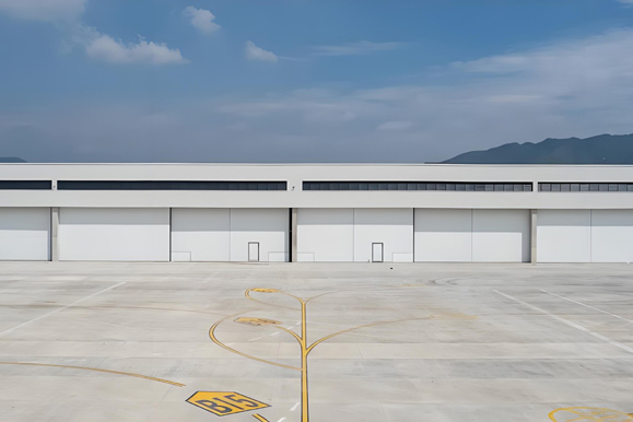 �ӱ�ïʵ��ҵ���޹�˾